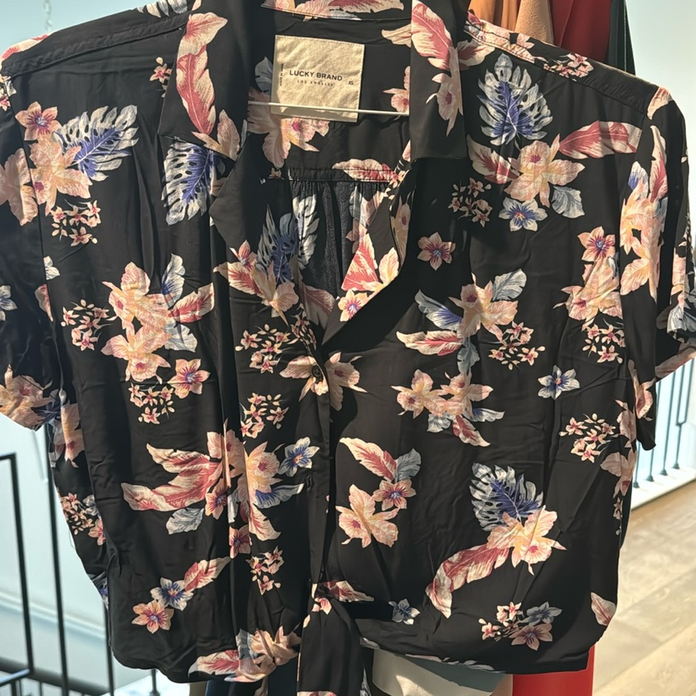 Lucky brand top